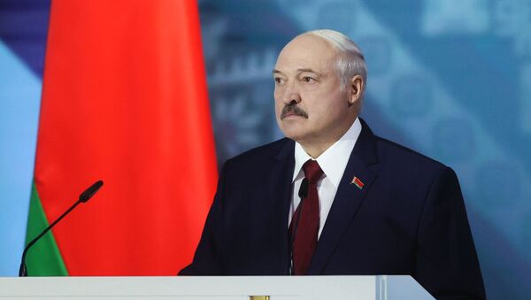Обращение президента Белоруссии А. Лукашенко накануне президентских выборов - Sputnik Latvija