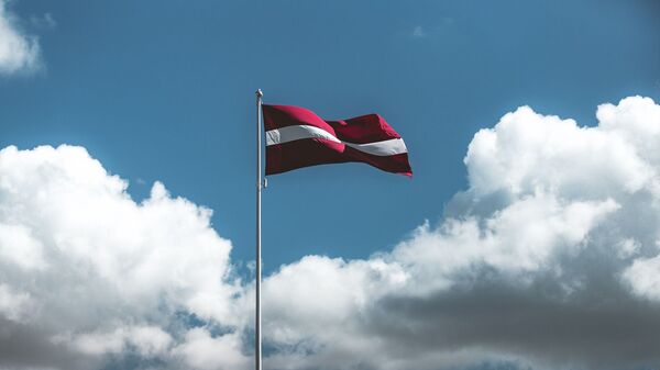 Флаг Латвии, архивное фото - Sputnik Latvija