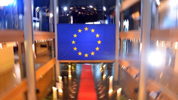 Флаг Евросоюза в главном здании Совета Европы в Страсбурге - Sputnik Латвия