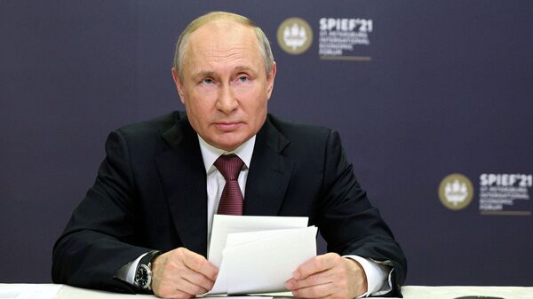 Путин заступился за российских журналистов за рубежом - Sputnik Latvija