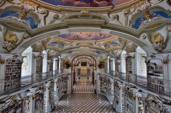 Abatijas bibliotēka Admontā, Austrijā ir viena no lielākajām klosteru bibliotēkām pasaulē - Sputnik Latvija
