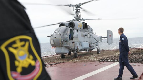 Вертолет Ка-27ПЛ на палубе фрегата ВМФ России - Sputnik Латвия