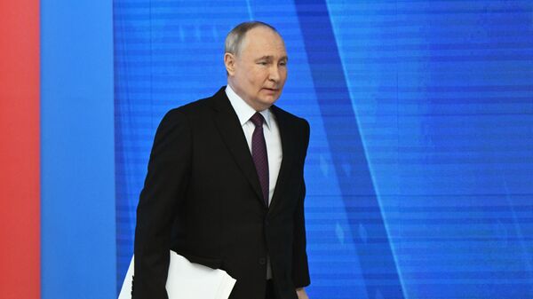 Послание президента РФ В. Путина Федеральному Собранию - Sputnik Латвия