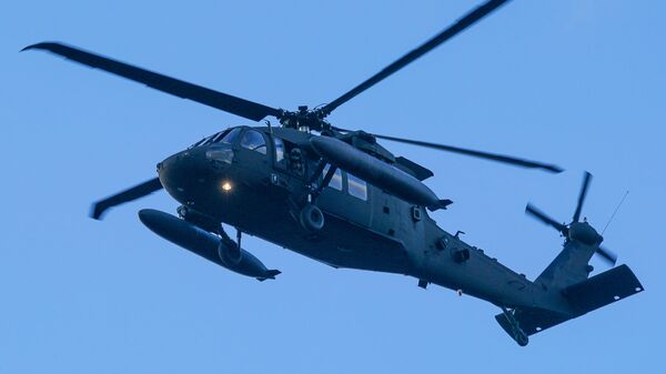 Американский многоцелевой вертолет Sikorsky UH-60 Black Hawk - Sputnik Латвия