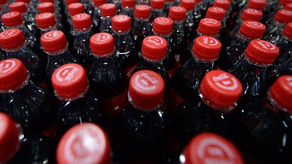 Продукция завода Coca-Cola HBC  - Sputnik Latvija