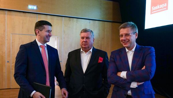 Partijas Saskaņa kongress. Vjačeslavs Dombrovskis, Jānis Urbanovičs un Nils Ušakovs - Sputnik Latvija