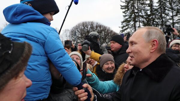 Рабочая поездка президента РФ В. Путина в Санкт-Петербург - Sputnik Latvija