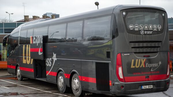 Автобус фирмы Lux Express на автостанции Таллинна - Sputnik Латвия