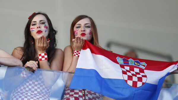 Болельщицы Хорватии перед матчем - Sputnik Латвия