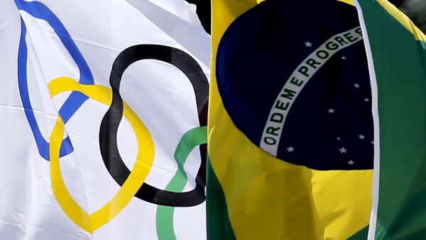 Олимпийский и бразильский флаги. - Sputnik Latvija