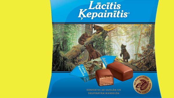 Упаковка латвийских конфет Мишка косолапый - Sputnik Латвия