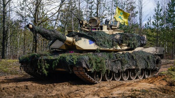 Основной боевой танк США M1A2 Abrams на международных учениях Summer Shield XIV - Sputnik Латвия