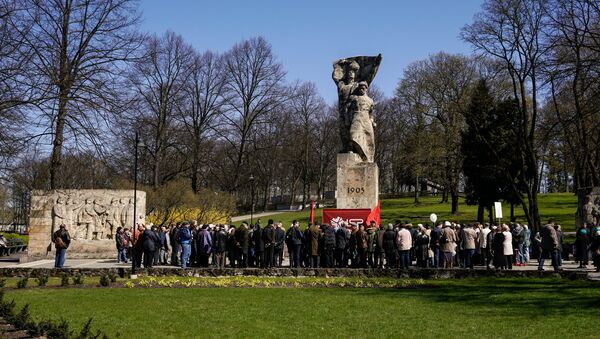 Митинг Социалистической партии Латвии в честь 1 мая в Риге - Sputnik Латвия