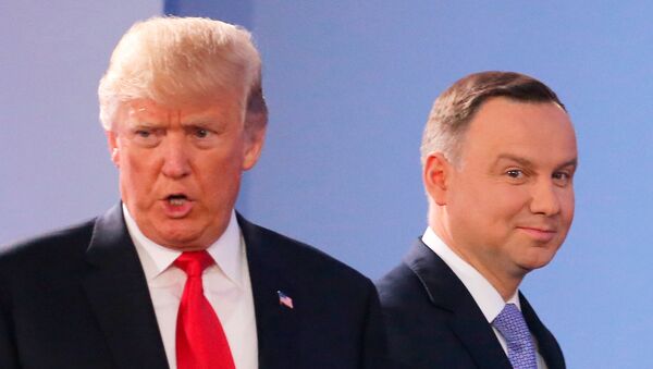 Президент США Дональд Трамп и президент Польши Анджей Дуда - Sputnik Latvija