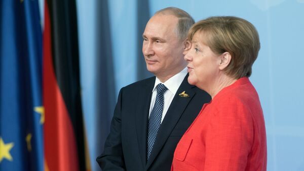 Президент РФ Владимир Путин и канцлер Германии Ангела Меркель - Sputnik Латвия