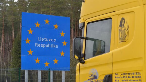 Грузовик на пересечении белорусско-литовской - Sputnik Латвия