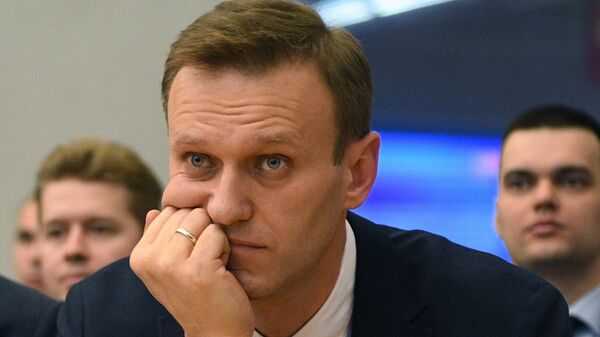 Алексей Навальный на заседании Центральной избирательной комиссии РФ - Sputnik Латвия