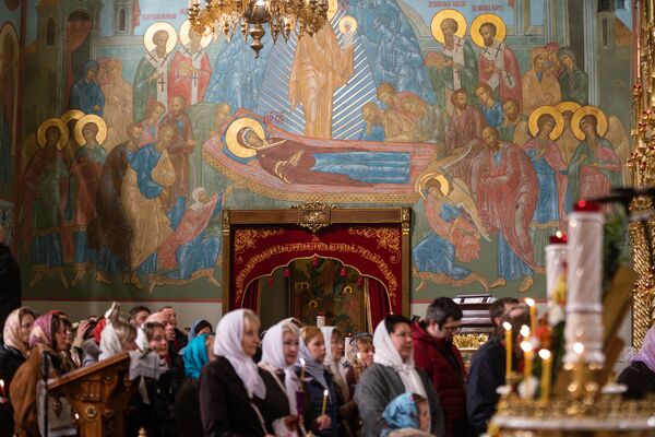 Праздник Воскресения Христова в Христорождественском кафедральном соборе Риги - Sputnik Латвия