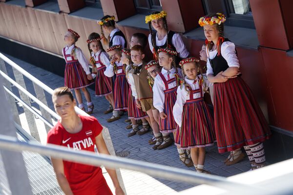 Детский коллектив на открытии стадиона Даугава - Sputnik Латвия