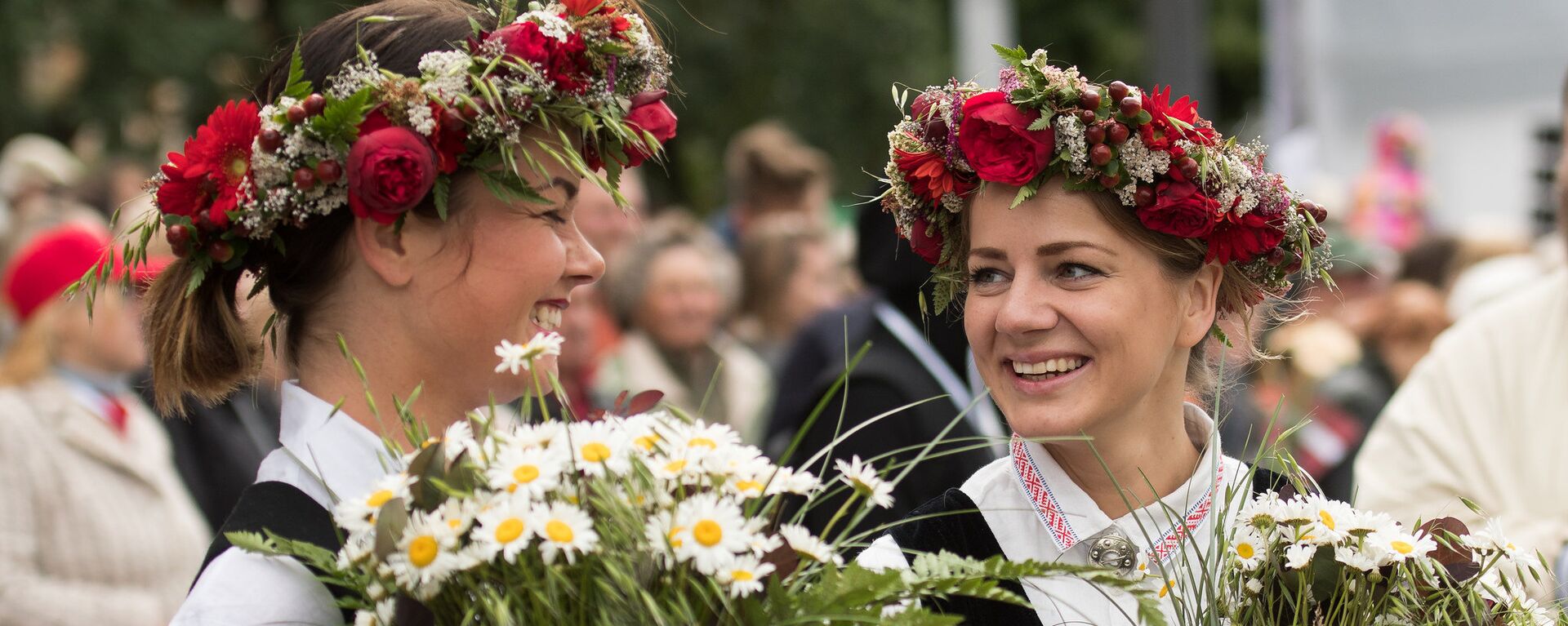 Участники XXVI Вселатвийского праздника песни и XVI Праздника танца - Sputnik Латвия, 1920, 19.05.2021