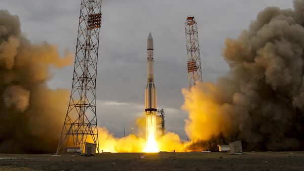 Запуск ракеты Протон-М на Марс с космодрома Байконур - Sputnik Латвия