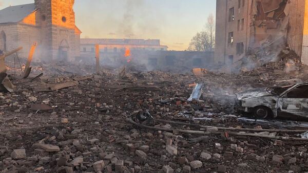 Кадры с места взрыва на заводе в Ленинградской области - Sputnik Латвия